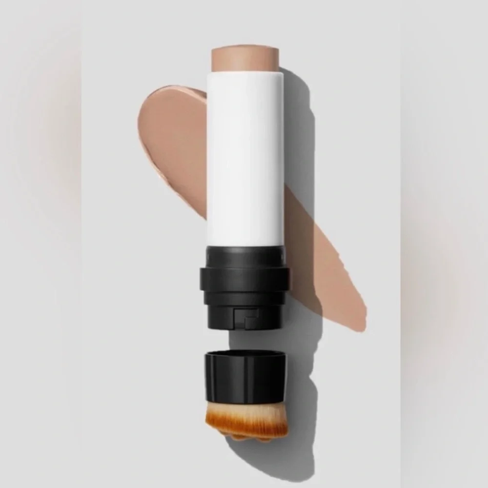 New MAKEUP BY MARIO SOFT SCULPT SHAPING in Light Medium